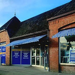 Lincoln Pharmacy