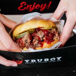 Truboy BBQ - Chopped brisket sandwich