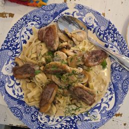 duck and mushroom fettuccine, delicious !!!!!!! ($23) there is also a glass of orangina ($6 for 330 ml)