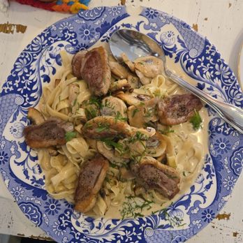 Maison Provence - duck and mushroom fettuccine, delicious !!!!!!! ($23) there is also a glass of orangina ($6 for 330 ml) - French Near Me - Brooklyn, New York