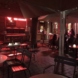 van Leeuwen - Beautiful patio. Lots of ambiance.  Best view of all the pubs in Oude Haven.