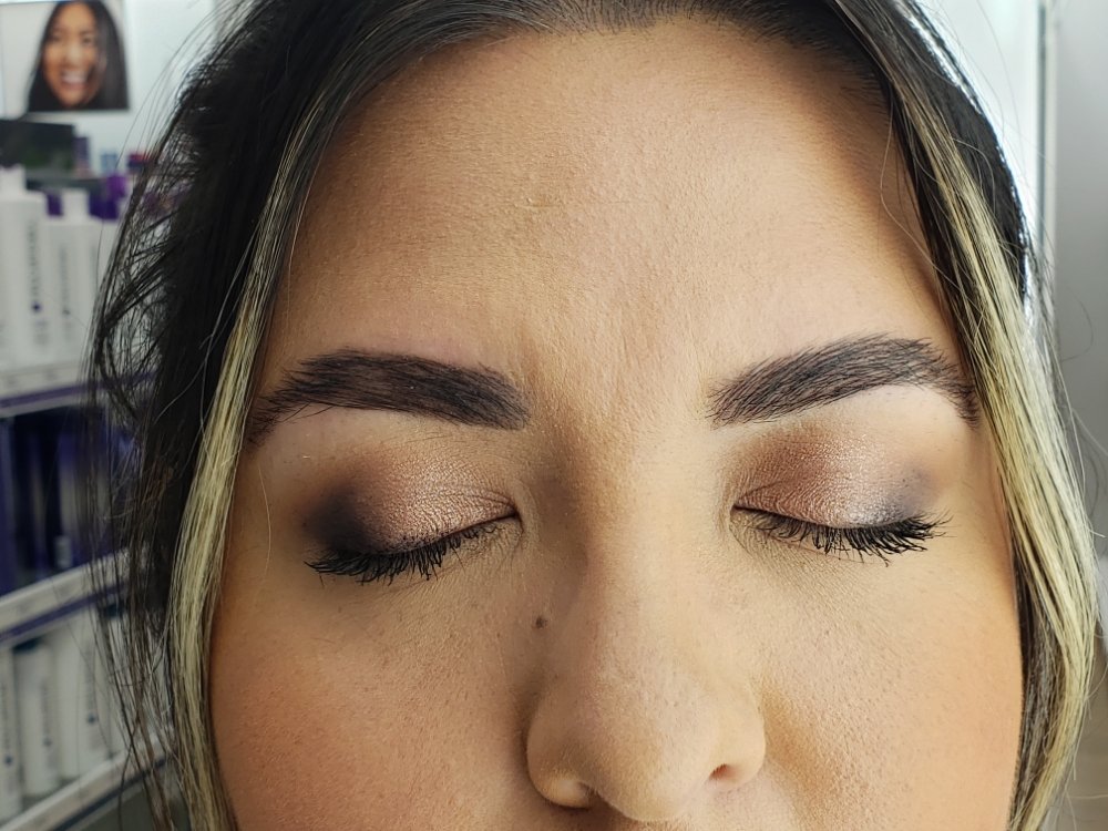 The Beauty Bomb Logo