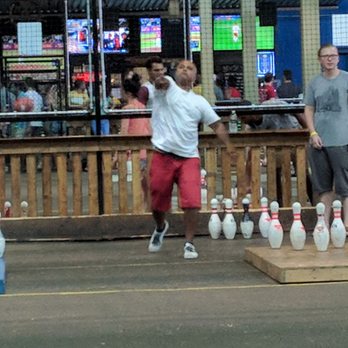 Fowling Warehouse - Sports Bars Near Me - Hamtramck, Michigan