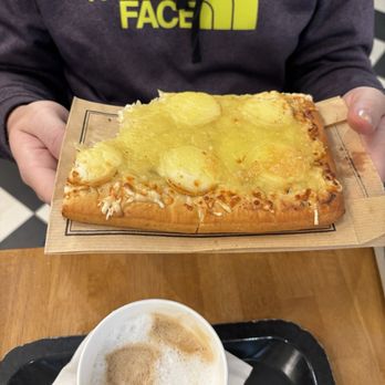 Paul - Bakeries Near Me - Paris, 75
