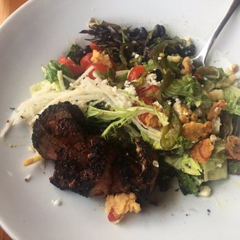 Simmzy's - Steak salad - American Near Me - Manhattan Beach, California