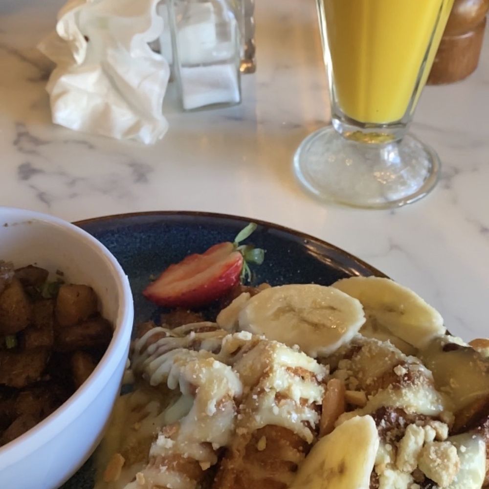 Love At First Bite - Banana pudding French Toast - Breakfast & Brunch Near Me - Atlanta, Georgia Love At First Bite - Banana pudding French Toast - Breakfast & Brunch Near Me - Atlanta, Georgia