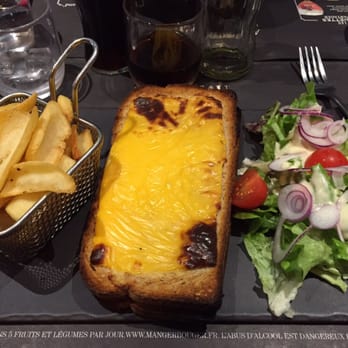 Au Bureau - Toast avec du Pastrami - French Near Me - Poitiers, 86
