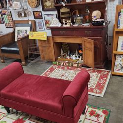 Flamingo Haven Antique Mall - Vintage furniture, like this gorgeous ottoman for $70
