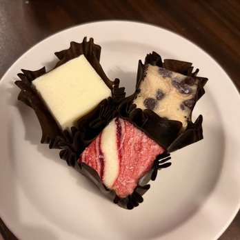 Maru Japanese Restaurant - Cheesecake bits - Sushi Bars Near Me - Austin, Texas