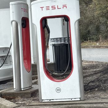 Tesla Supercharger - EV Charging Stations Near Me - Cayce, South Carolina Tesla Supercharger - EV Charging Stations Near Me - Cayce, South Carolina