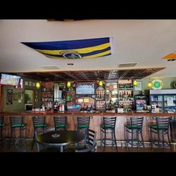 Red's Tavern