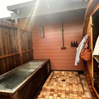 Wren - Private sauna / cold plunge - Massage Therapy Near Me - Costa Mesa, California Wren - Private sauna / cold plunge - Massage Therapy Near Me - Costa Mesa, California