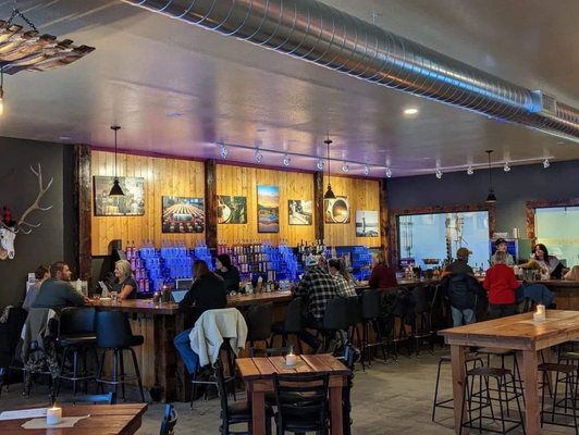 Andy's Crafthouse by null