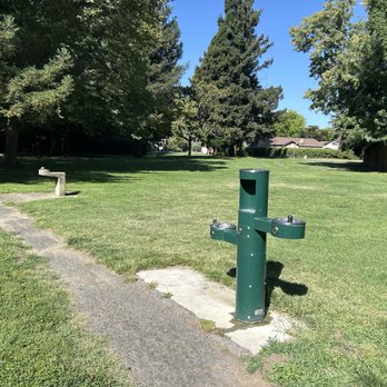 Summerfield Park - Fountains - Parks Near Me - Napa, California