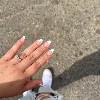 Nini's Nail Salon - White chrome French tip - Nail Salons Near Me - Albuquerque, New Mexico Nini's Nail Salon - White chrome French tip - Nail Salons Near Me - Albuquerque, New Mexico