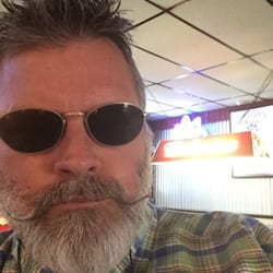 Kolb Road Lounge - Future's so bright...