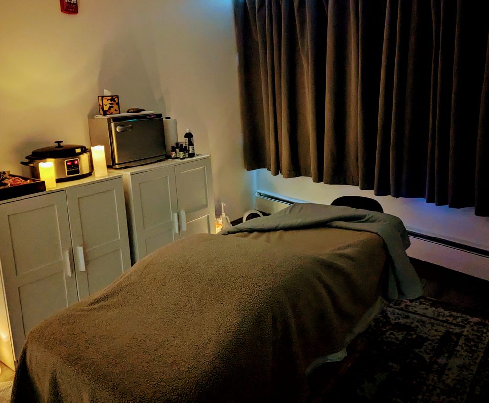 Therapeutic Massage by Mary Logo