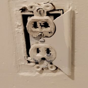 Flash painting - Painted over an un repaired outlet cover - Painters Near Me - Paterson, New Jersey Flash painting - Painted over an un repaired outlet cover - Painters Near Me - Paterson, New Jersey