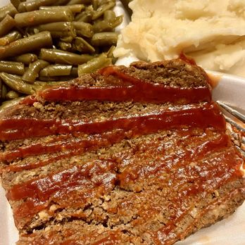 Cagney’s Kitchen High Point - Meatloaf with mashed potatoes and green beans - Barbeque Near Me - High Point, North Carolina Cagney’s Kitchen High Point - Meatloaf with mashed potatoes and green beans - Barbeque Near Me - High Point, North Carolina