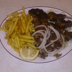 Taverne-Grill Alexander - Grillteller mit Pommes frites