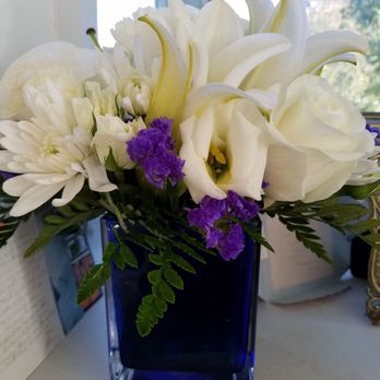 Bunny's Floral - Florists Near Me - Melville, New York