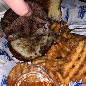 The Bar - Lime Kiln - BYOB Cheeseburger, Seasoned Criss - Cuts, no additional toppings. - Sports Bars Near Me - Green Bay, Wisconsin The Bar - Lime Kiln - BYOB Cheeseburger, Seasoned Criss - Cuts, no additional toppings. - Sports Bars Near Me - Green Bay, Wisconsin