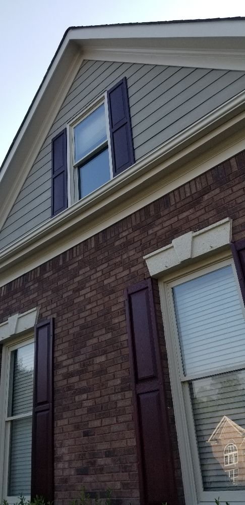 Slide of D & G Roofing and Painting