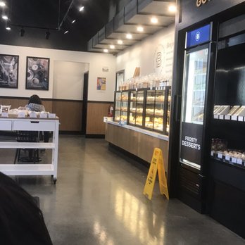 Paris Baguette - Interior - Bakeries Near Me - McLean, Virginia Paris Baguette - Interior - Bakeries Near Me - McLean, Virginia