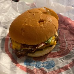 Wendy's - dry ass old ass stale ass nasty ass "burger"