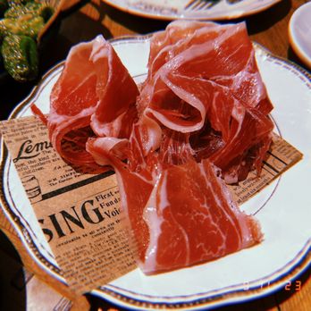Gigi Von Tapas - Iberian ham - Tapas Bars Near Me - Barcelona, B Gigi Von Tapas - Iberian ham - Tapas Bars Near Me - Barcelona, B