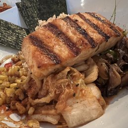 Salmon bowl