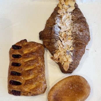 Paris Baguette - Almond Croissant,Cream Cheese Puff,and Blueberry Cream Cheese Pastry - Cafes Near Me - Maple Grove, Minnesota