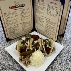 Latin Flavor Restaurant - Tacos ricos