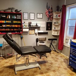 Ink Craver Tattoos - Chair