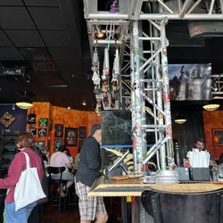 Kuma's Corner - Schaumburg - Inside