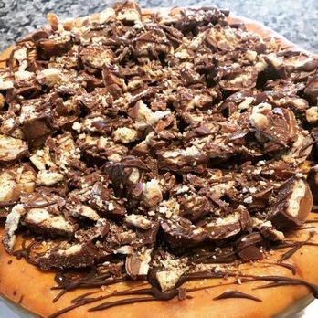 Auntie Q's - Twix Cheesecake - Desserts Near Me Auntie Q's - Twix Cheesecake - Desserts Near Me