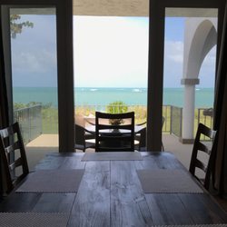 Paradise Found Vero Beach - Indoor dinning & outdoor dinning, it's your choice.