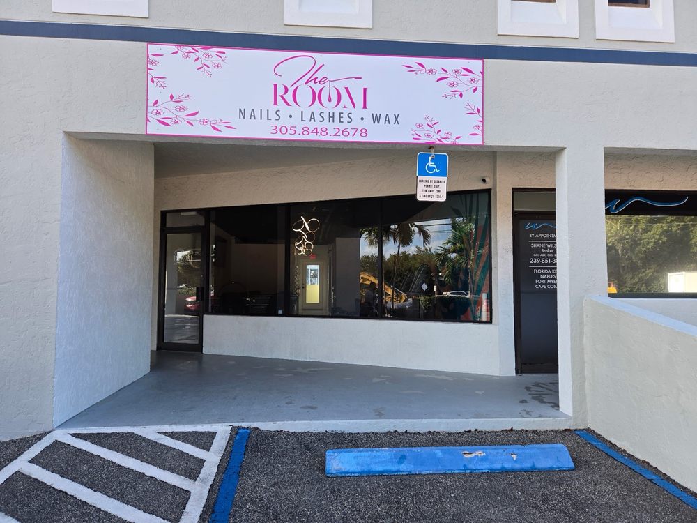 The Room Nail Bar Logo
