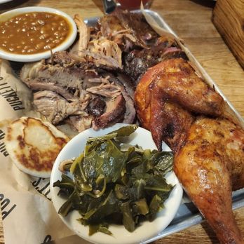 Puckett's Restaurant - The Whole Farm - Barbeque Near Me - Murfreesboro, Tennessee