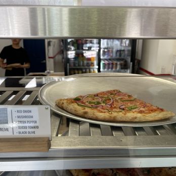 Cora Pizza - Veggie Supreme Pizza - Pizza Near Me - Toronto, Ontario Cora Pizza - Veggie Supreme Pizza - Pizza Near Me - Toronto, Ontario