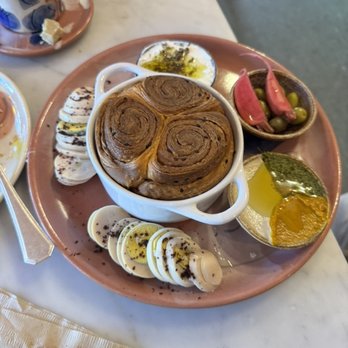 Loquat - Kubaneh platter - Bakeries Near Me - San Francisco, California