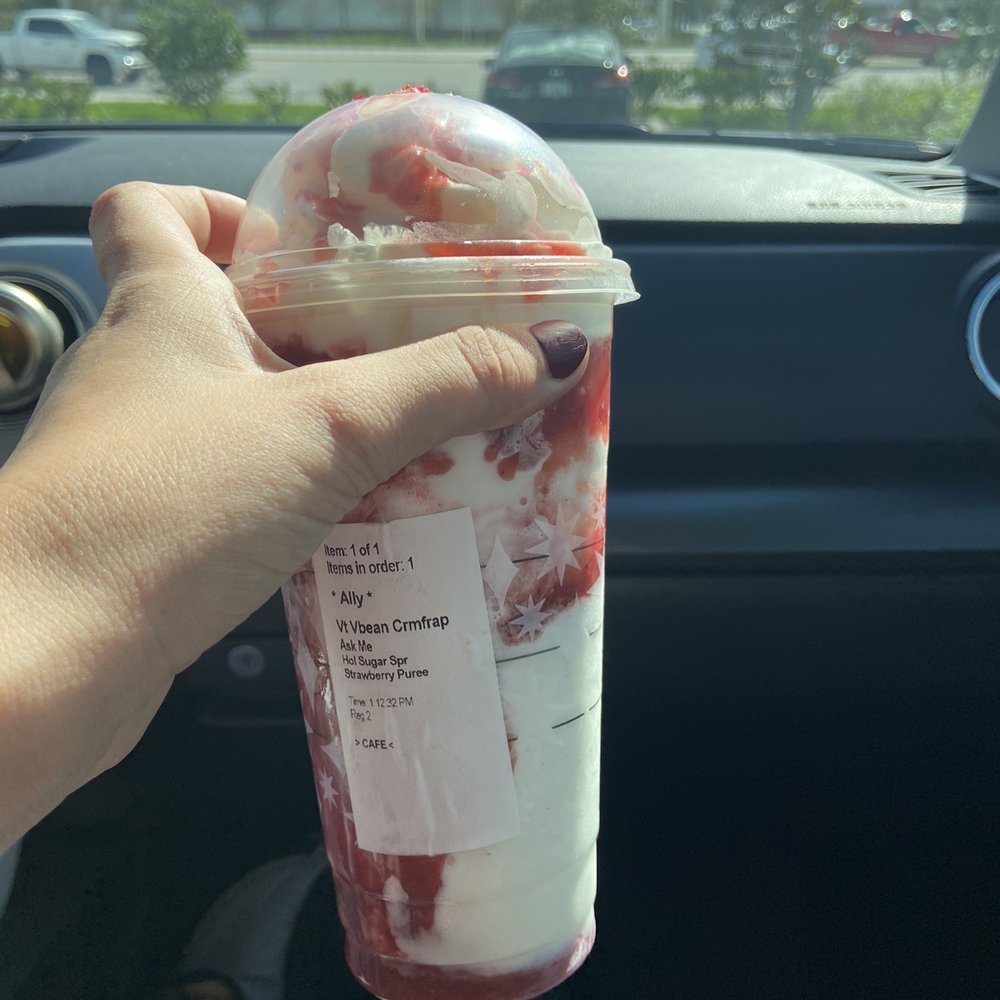 Starbucks - "Santa claus" frappe - Coffee & Tea Near Me - Orlando, Florida