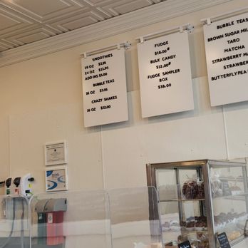 The Nutmeg Sweet Shoppe - Desserts Near Me - Canton, Connecticut