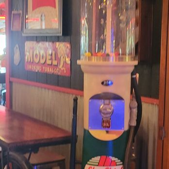 1000° Wood Fired Pizza - Pizza Near Me - Mt. Summit, Indiana