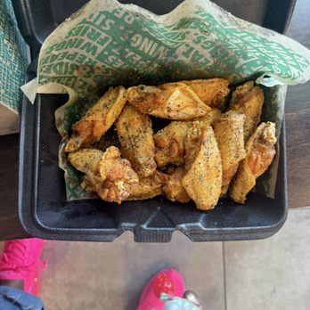 Wingstop - Lemon Pepper Wings that was soggy even tho - Chicken Wings Near Me - Harvey, Louisiana