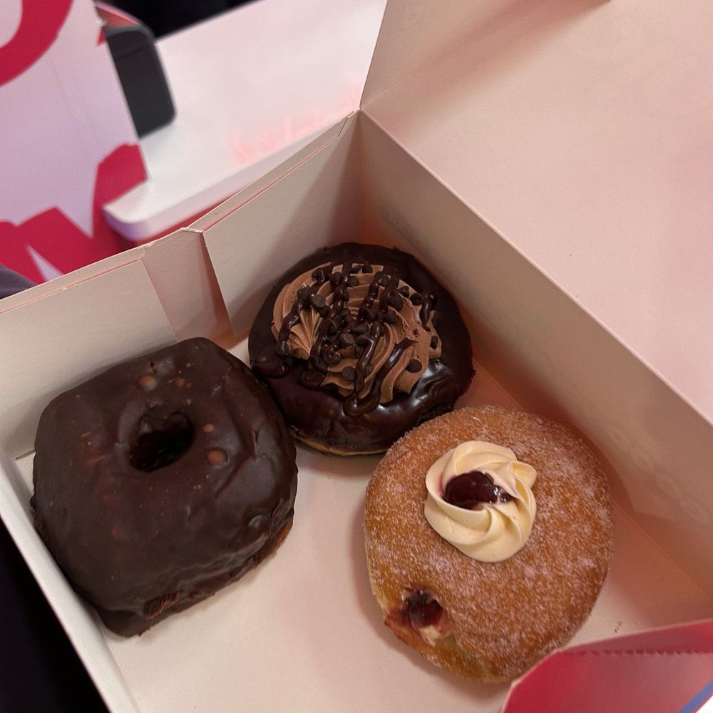 Pinkbox Doughnuts - Donuts Near Me - Laughlin, Nevada Pinkbox Doughnuts - Donuts Near Me - Laughlin, Nevada