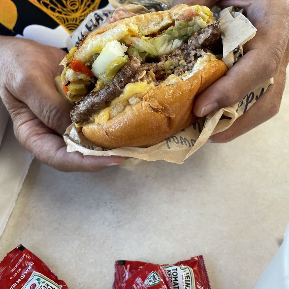 HH's burger