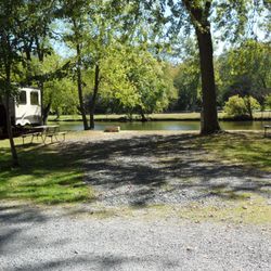 Friendship Village Campground - Lakeside Campsite