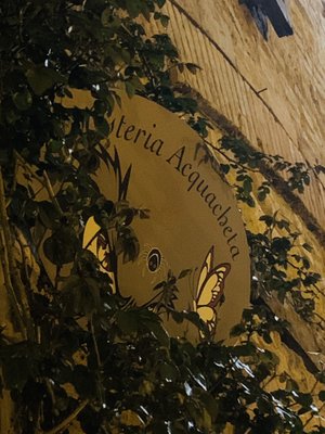 OSTERIA ACQUACHETA dal giovedì al lunedì pranzo e cena necessaria la prenotazione L'OSTESSA E L'OSTE AUGURANO BUONA VITA by null