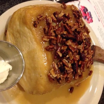 Hell's Kitchen - Caramel pecan roll - New American Near Me - Minneapolis, Minnesota